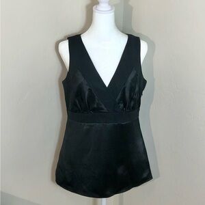 BANANA REPUBLIC Silk Sleeveless Black Top  Women SZ 12 Empire Waist V Neck Party